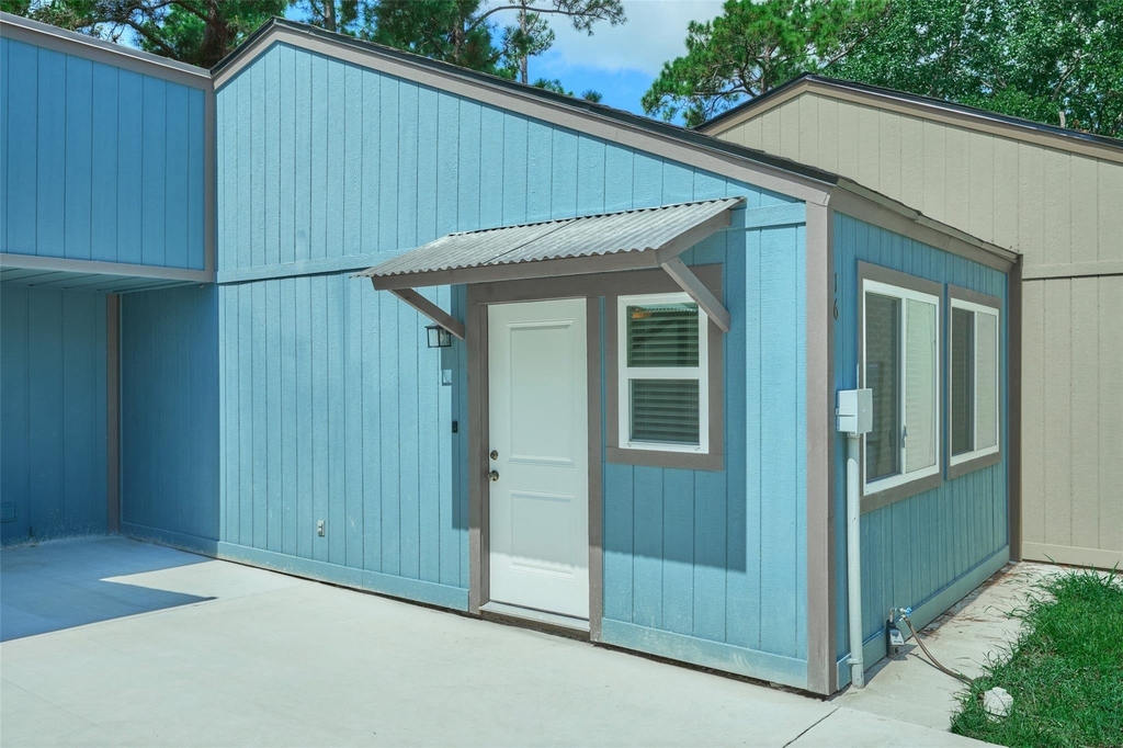 16 Harbour Row Drive - Photo 3