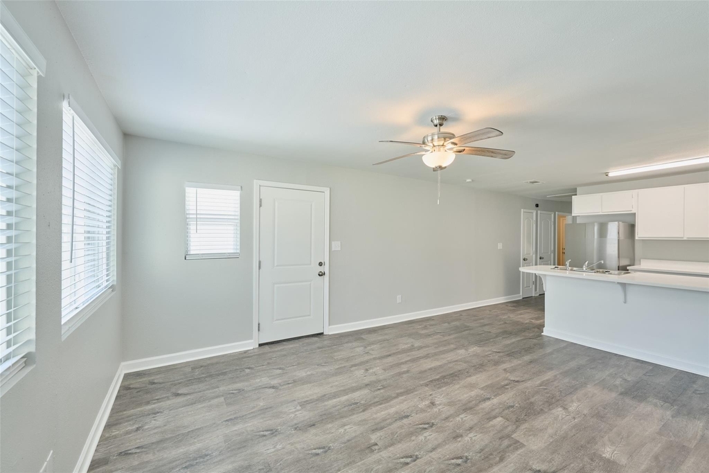16 Harbour Row Drive - Photo 7