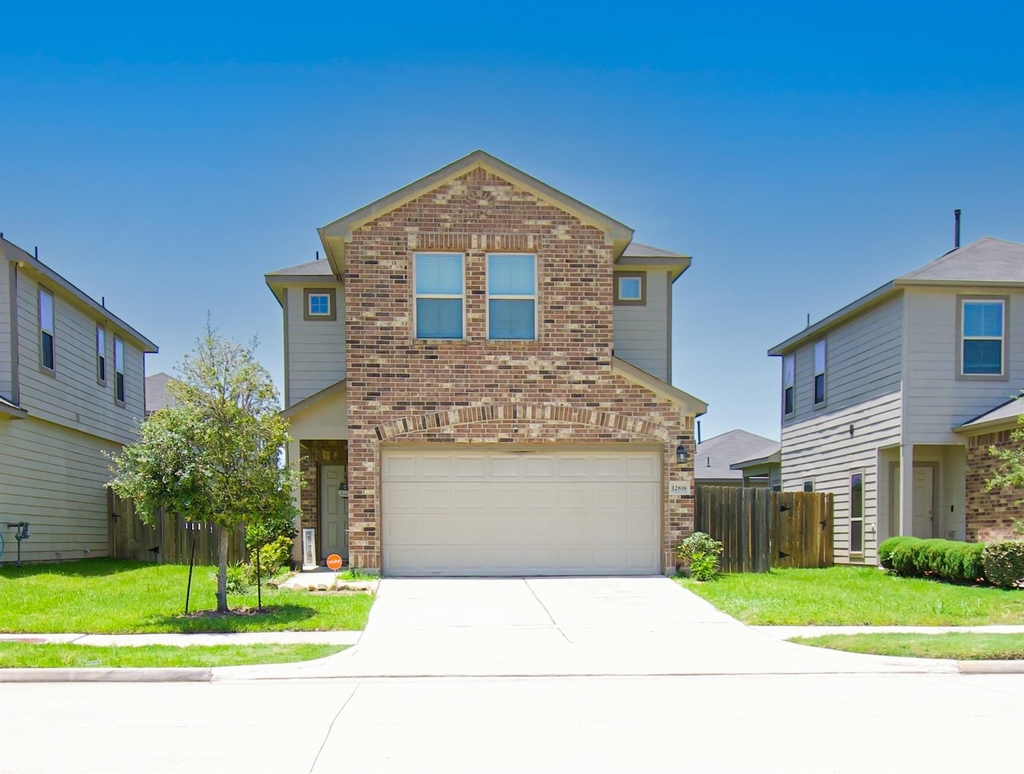 12818 Sirkis Street - Photo 0