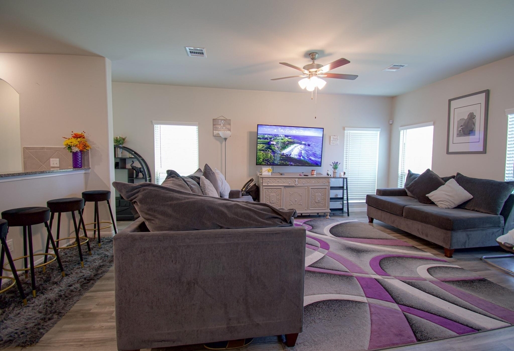 12818 Sirkis Street - Photo 8