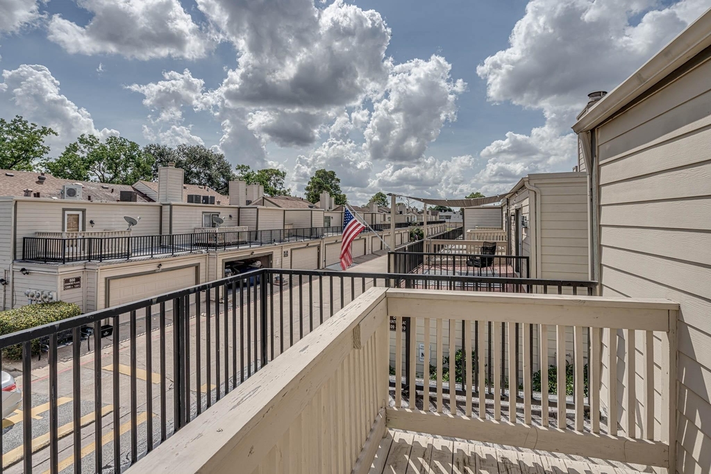 800 Country Place Drive - Photo 30