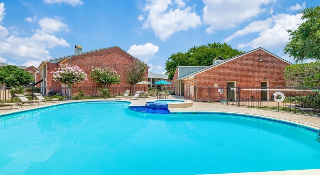 11810 Hammond Drive - Photo 10