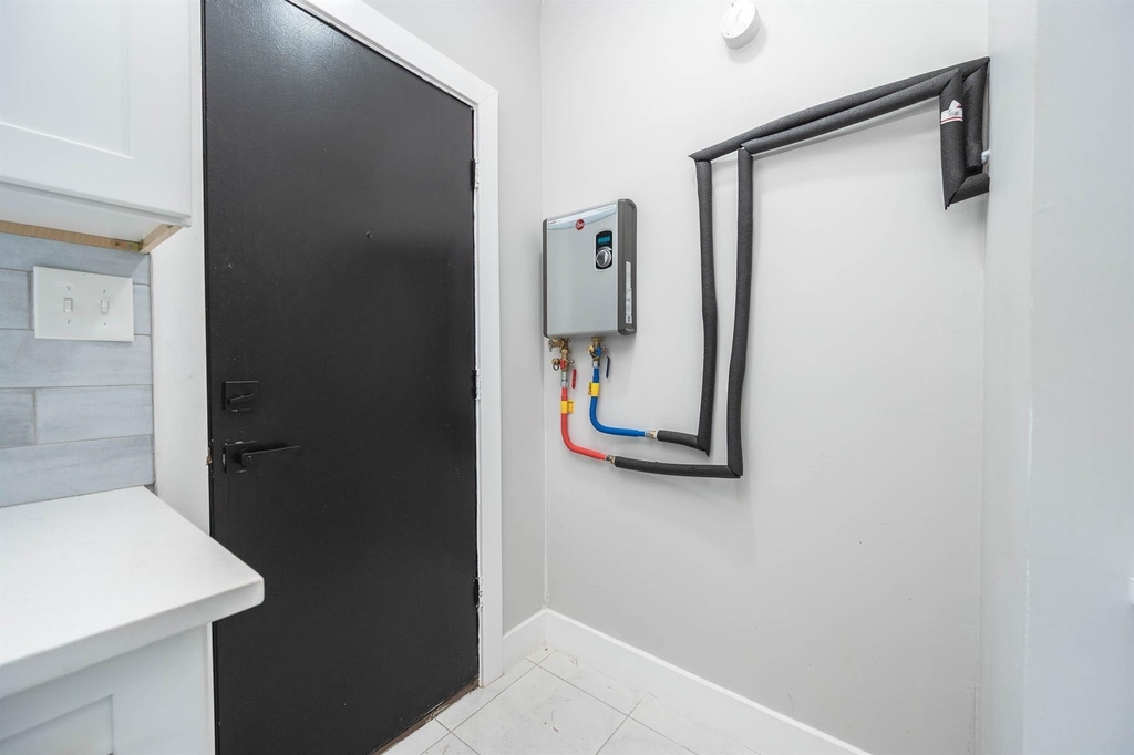 2511 Arbor Street - Photo 13