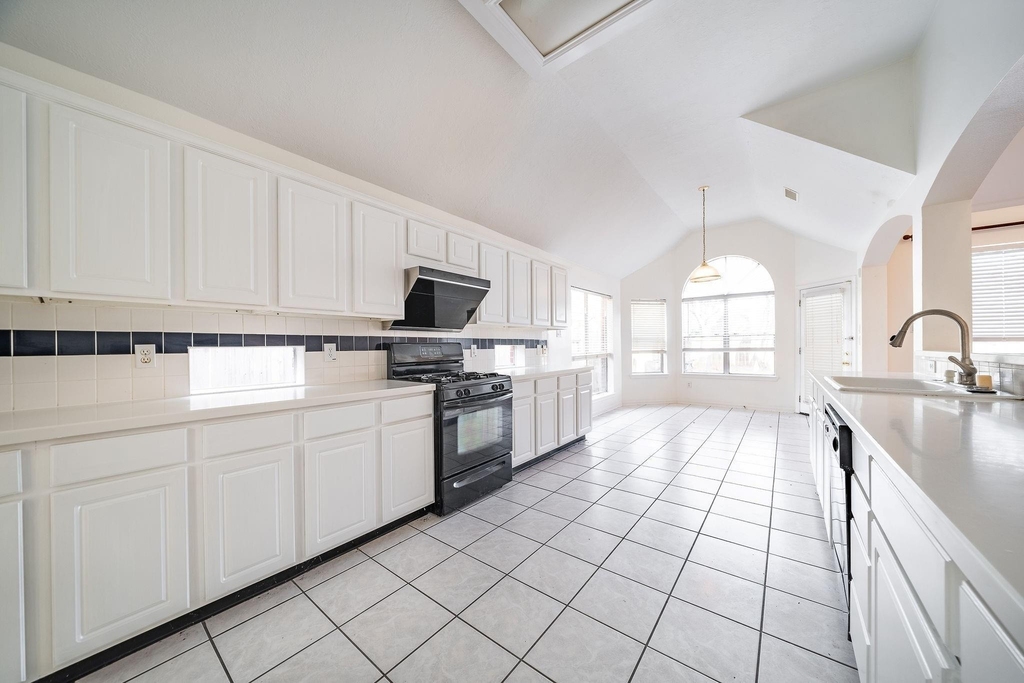 3627 Heritage Colony Drive - Photo 8