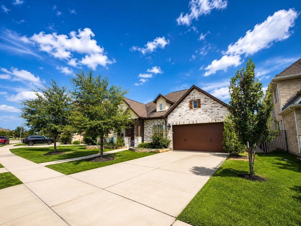 1515 Shining Willow Court - Photo 1