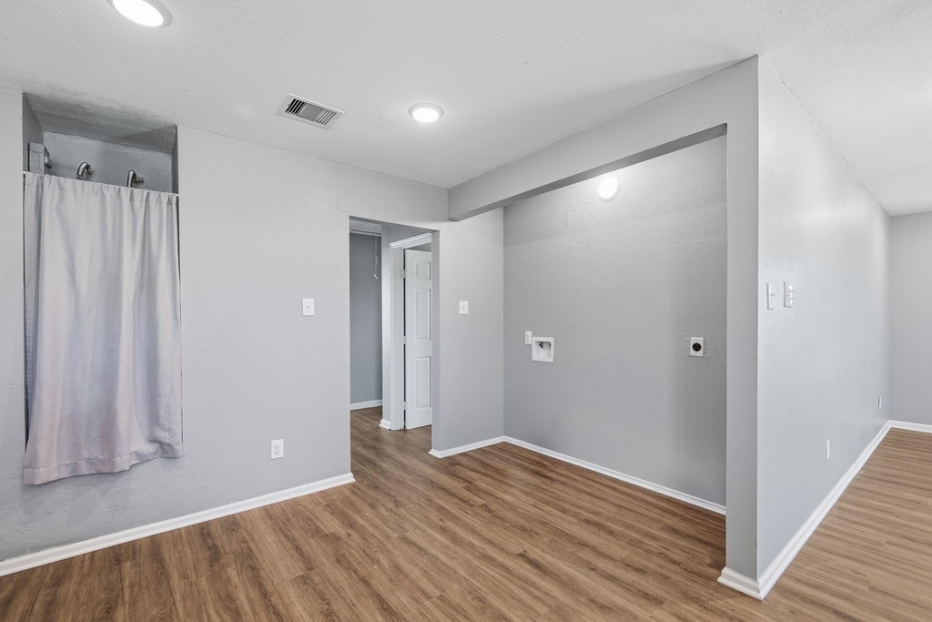 5414 Evelyn Street - Photo 12