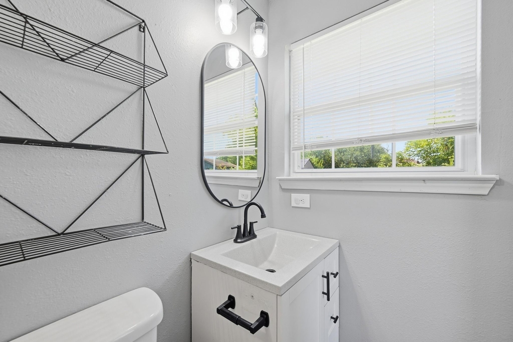 5414 Evelyn Street - Photo 16