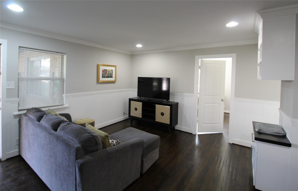 4719 Oakshire Drive - Photo 7