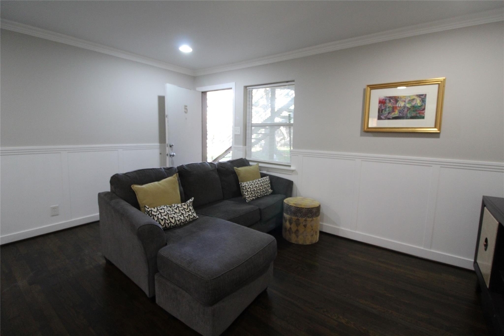 4719 Oakshire Drive - Photo 1