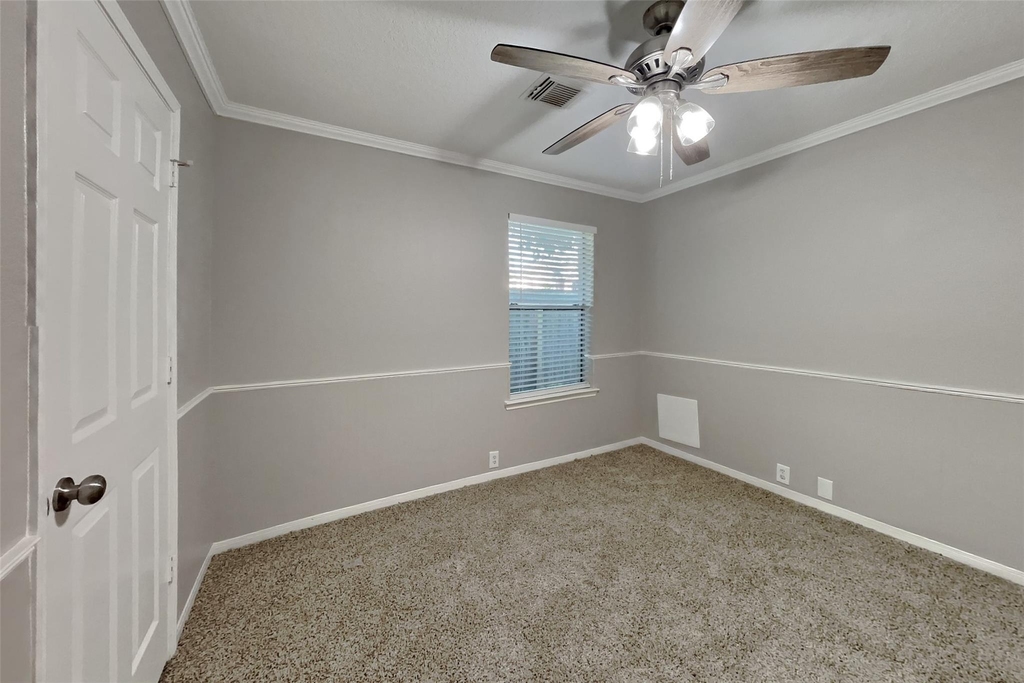 19307 Royal Isle Drive - Photo 10