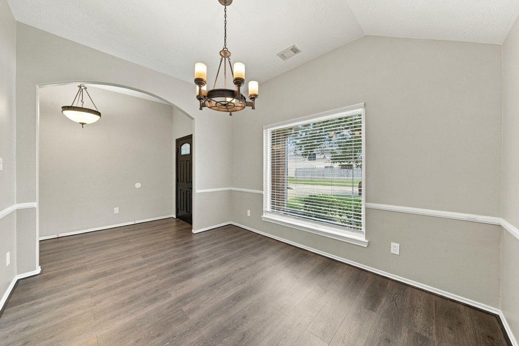 6806 Topsfield Point Drive - Photo 3