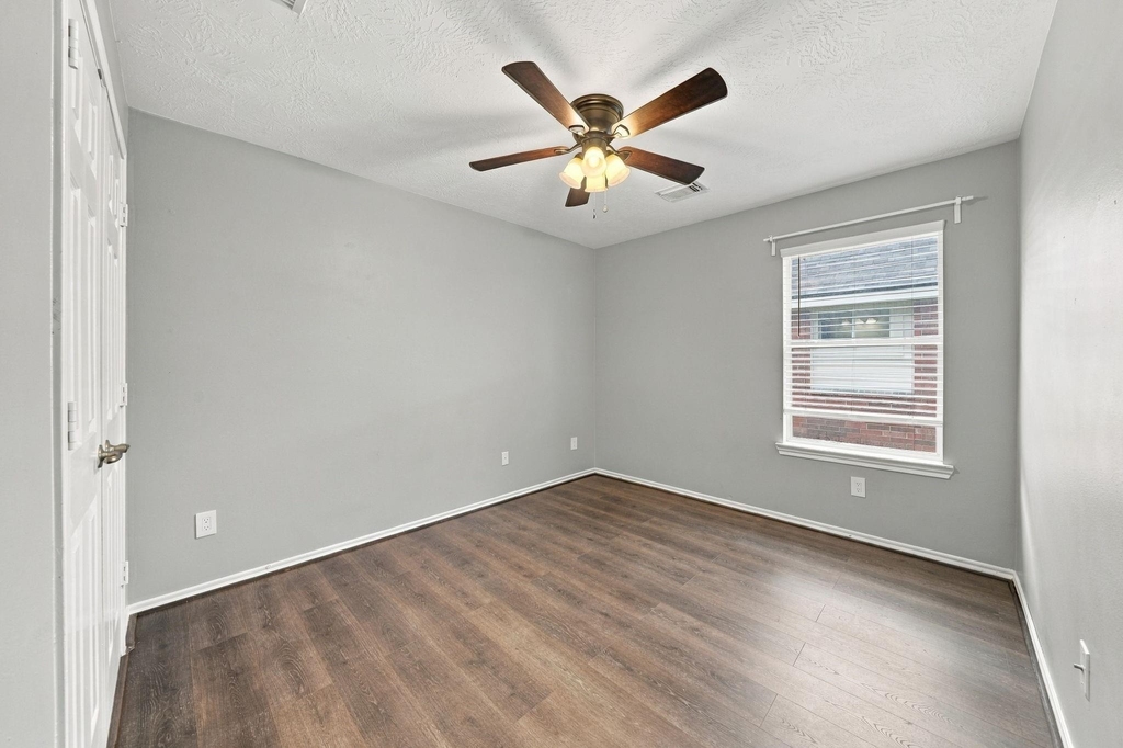 6806 Topsfield Point Drive - Photo 12
