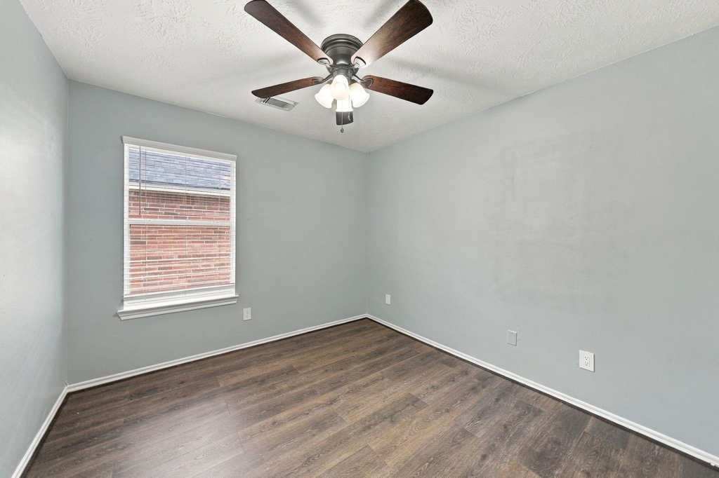 6806 Topsfield Point Drive - Photo 13