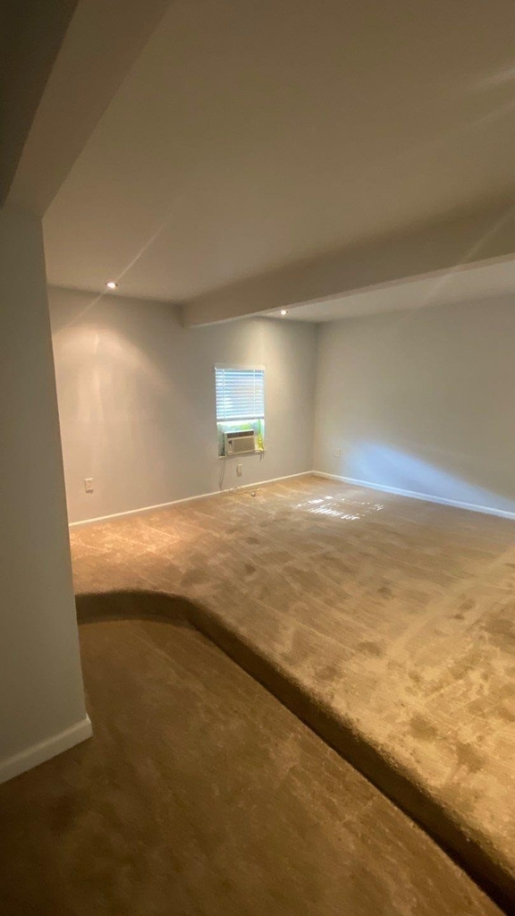 1918 Oleander Drive - Photo 10