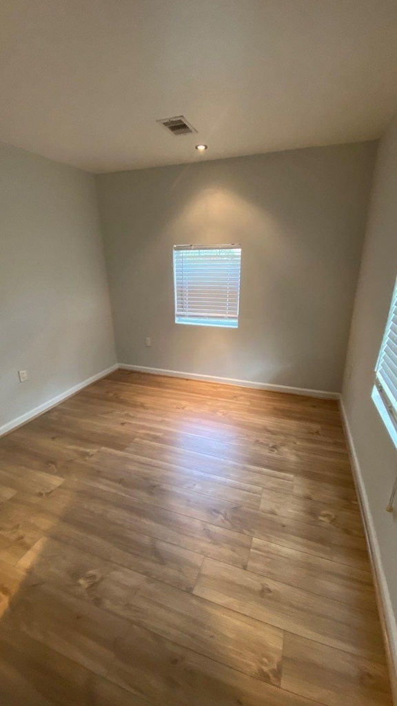1918 Oleander Drive - Photo 16