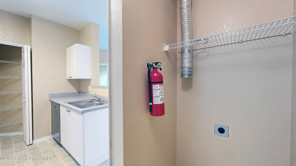 1757 Sophias Drive - Photo 10