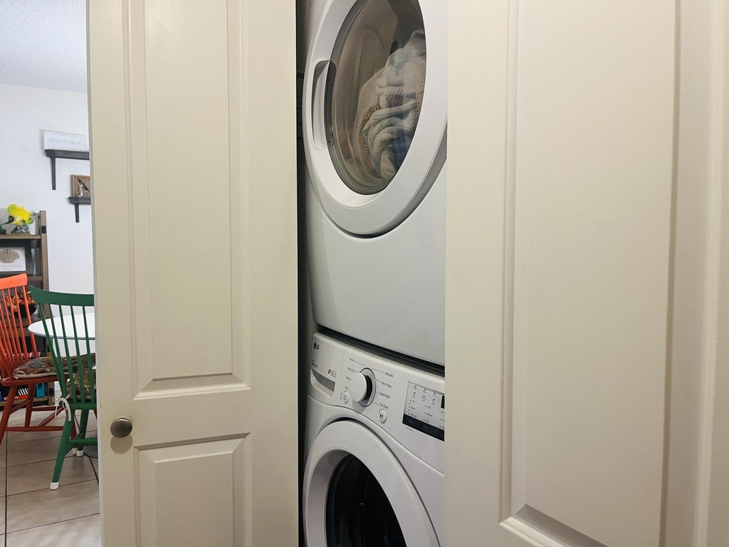 200 International Drive - Photo 15