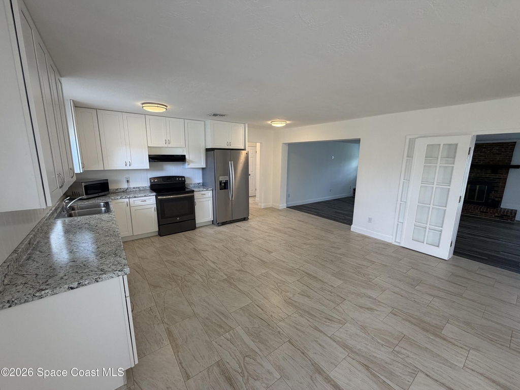 510 Orange Avenue - Photo 2
