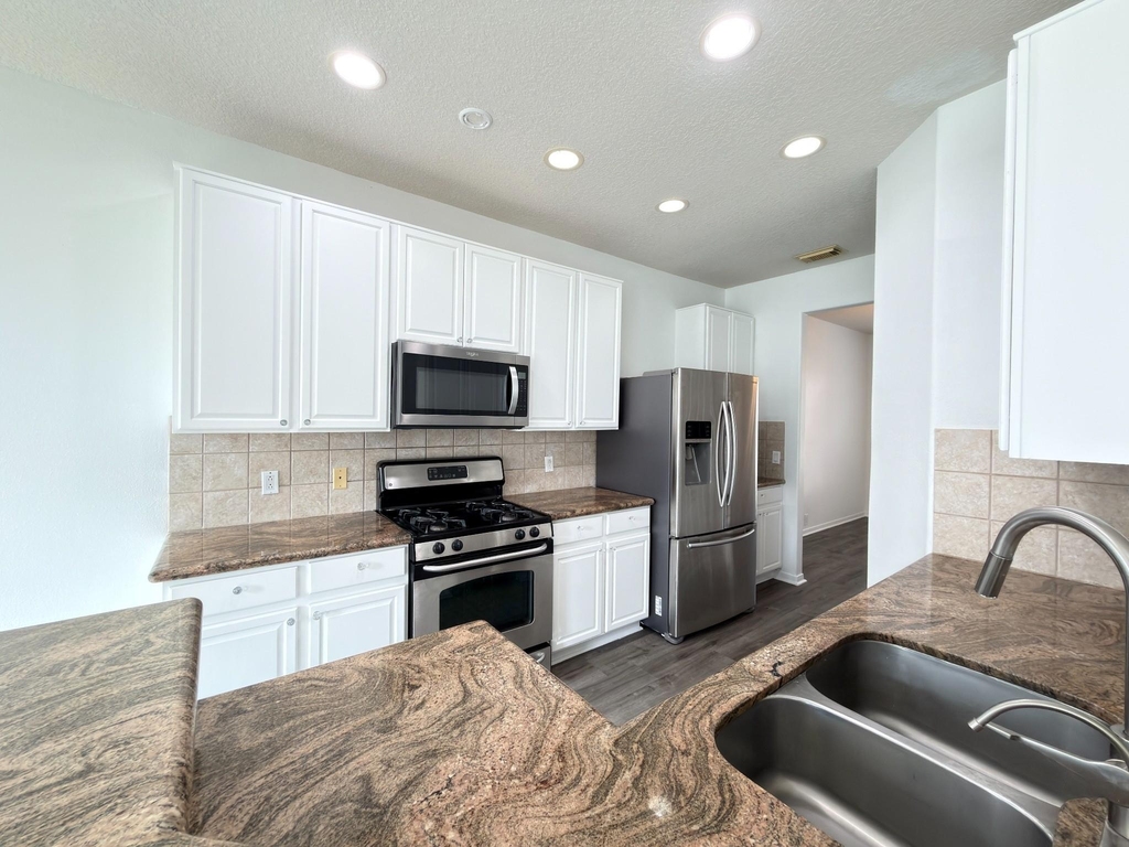 1806 Rockwall Court - Photo 7