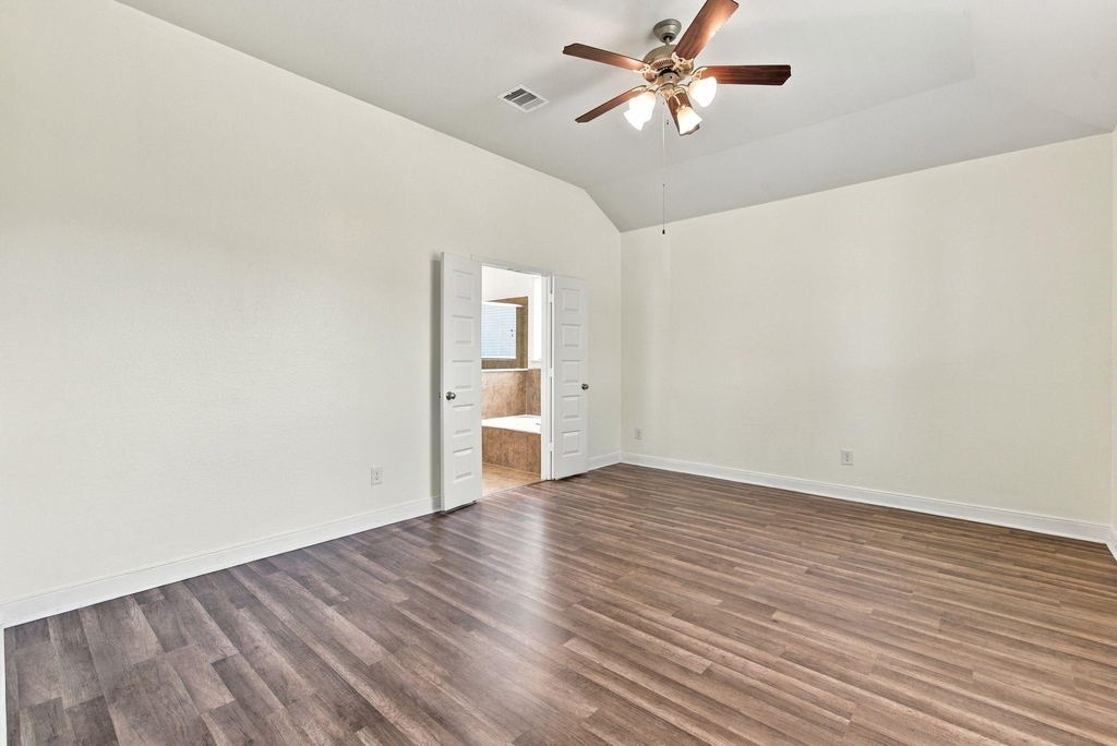 24250 Prairie Glen Lane - Photo 16