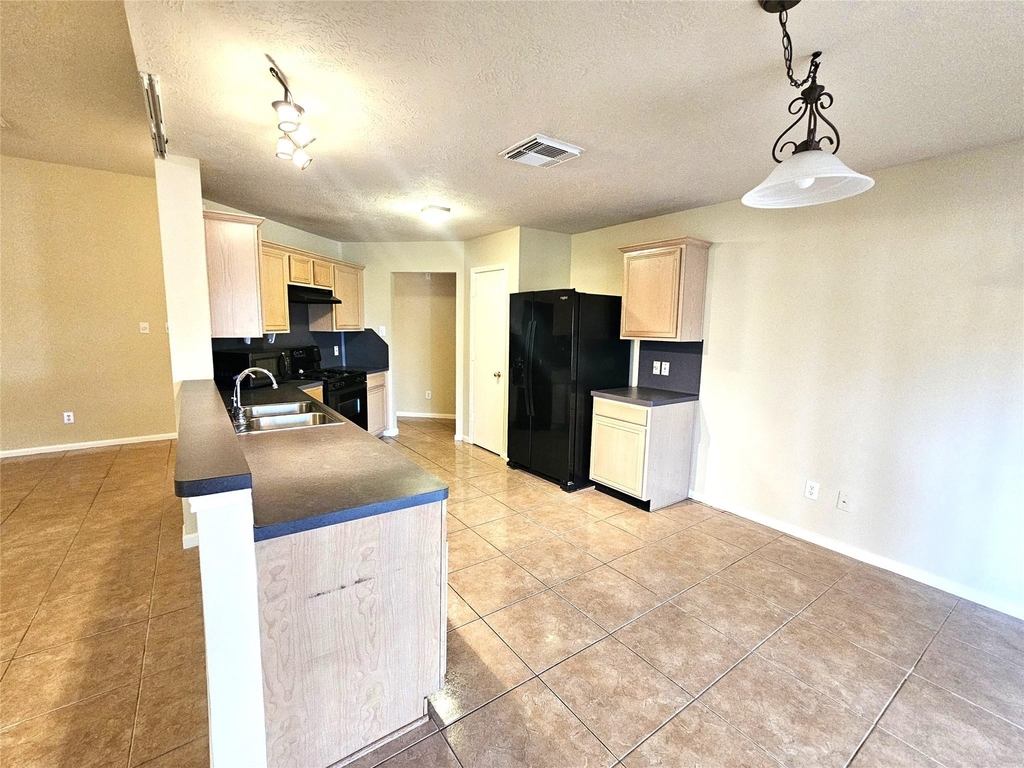 23127 N Waterlake - Photo 3