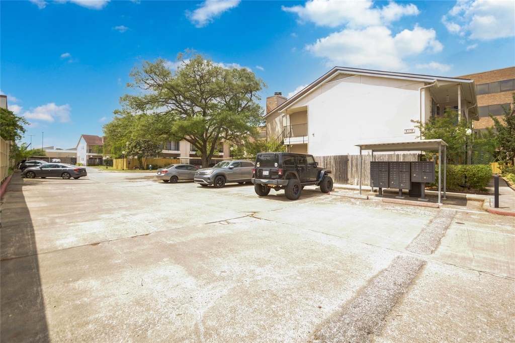 1818 Augusta Drive - Photo 17