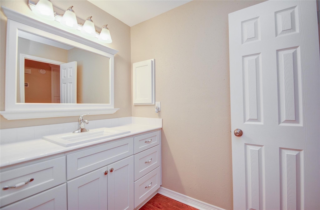 1818 Augusta Drive - Photo 10