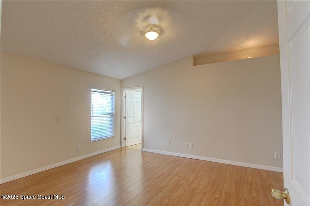 2138 Caledonia Place - Photo 23