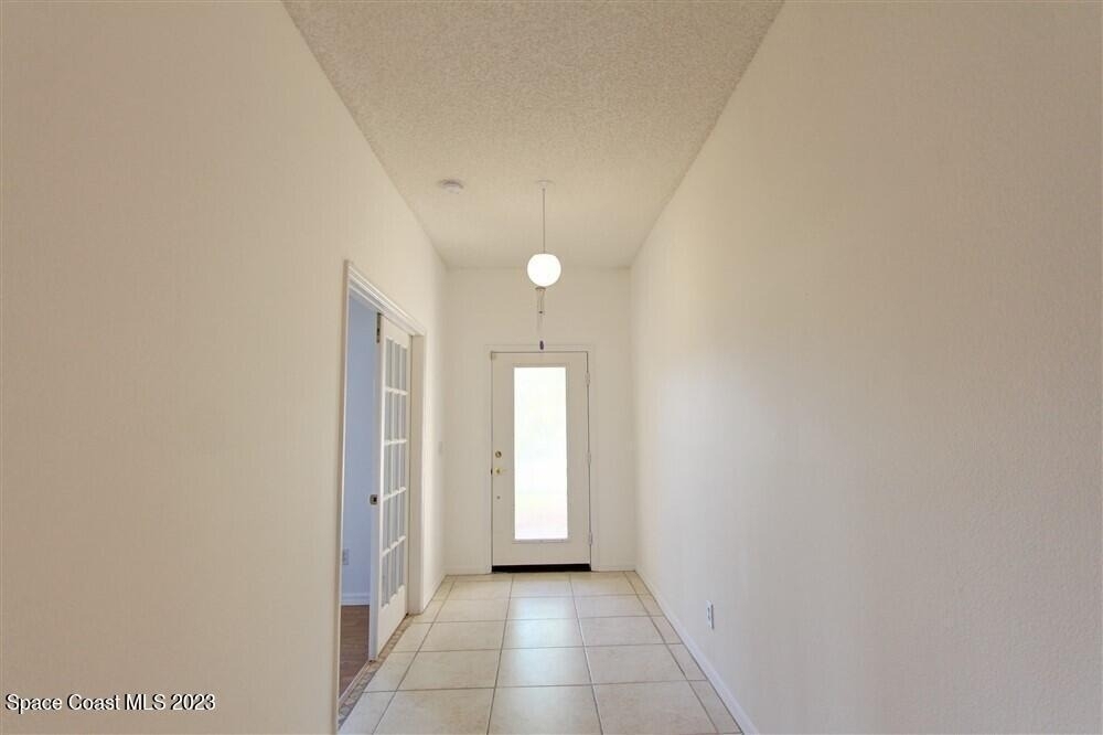 2138 Caledonia Place - Photo 2