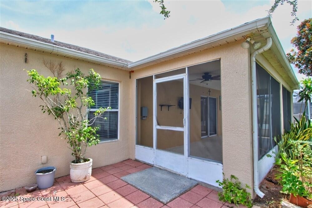 2138 Caledonia Place - Photo 29