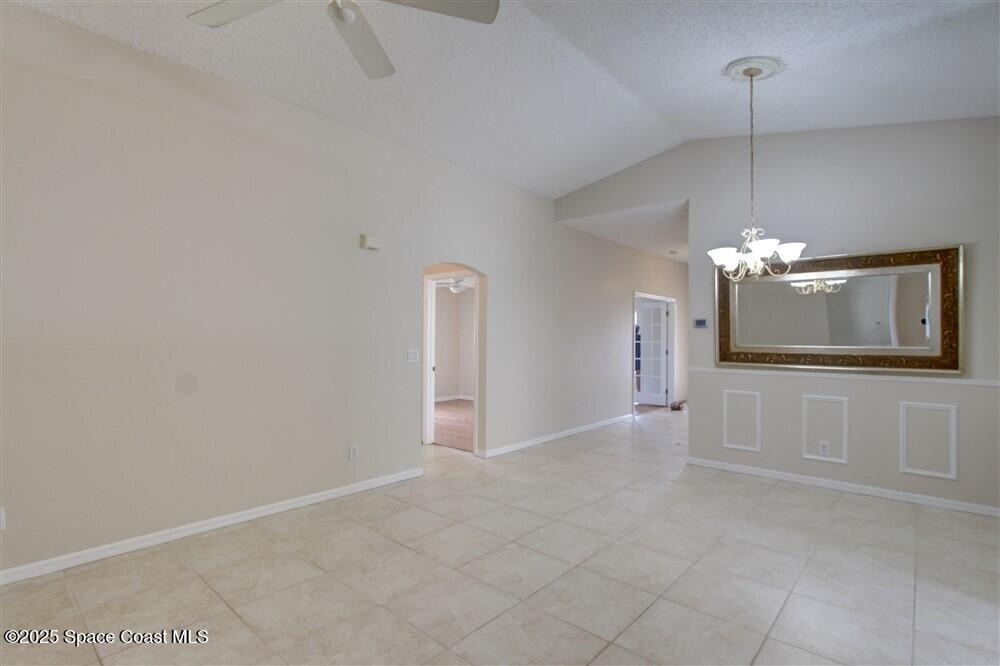 2138 Caledonia Place - Photo 3
