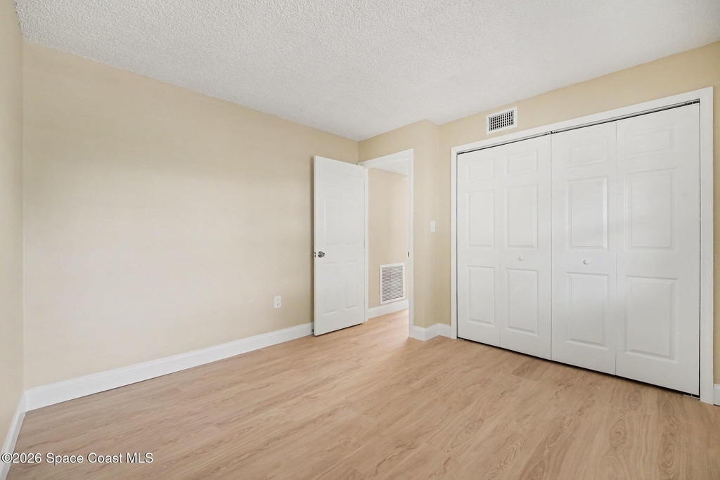 2290 Fox Hollow Drive - Photo 10