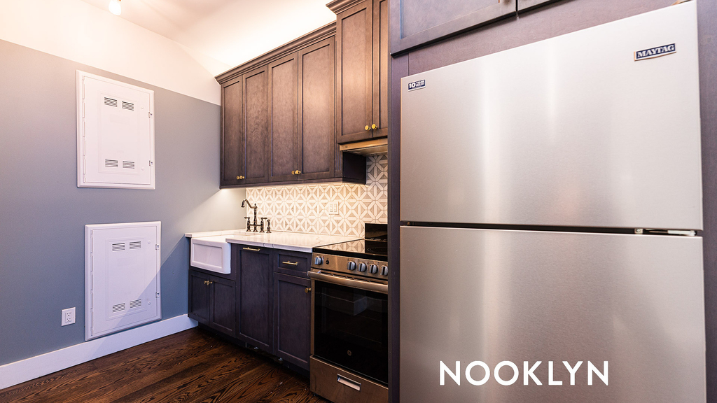 187 Kent Avenue - Photo 7