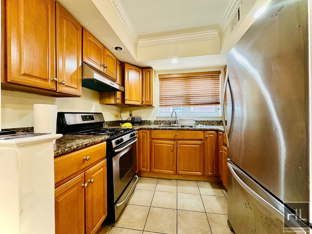 Griswold Avenue - Photo 1
