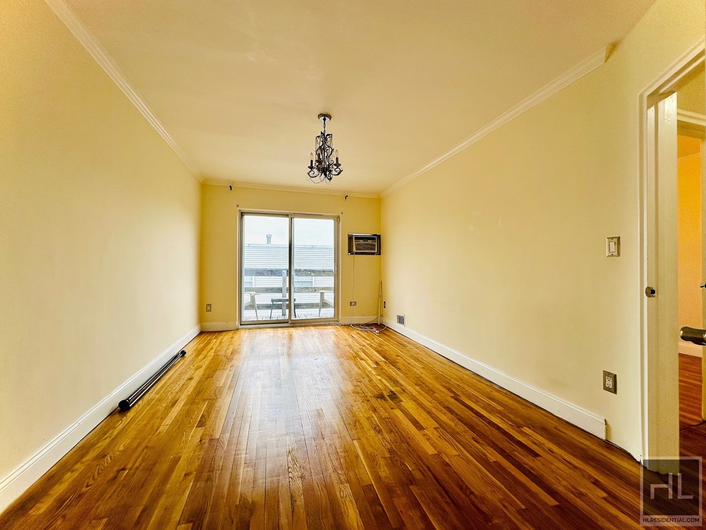 Griswold Avenue - Photo 4