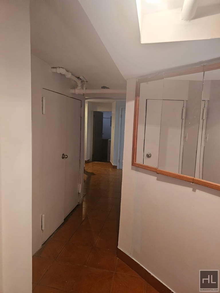 872 East 48 Street - Photo 11