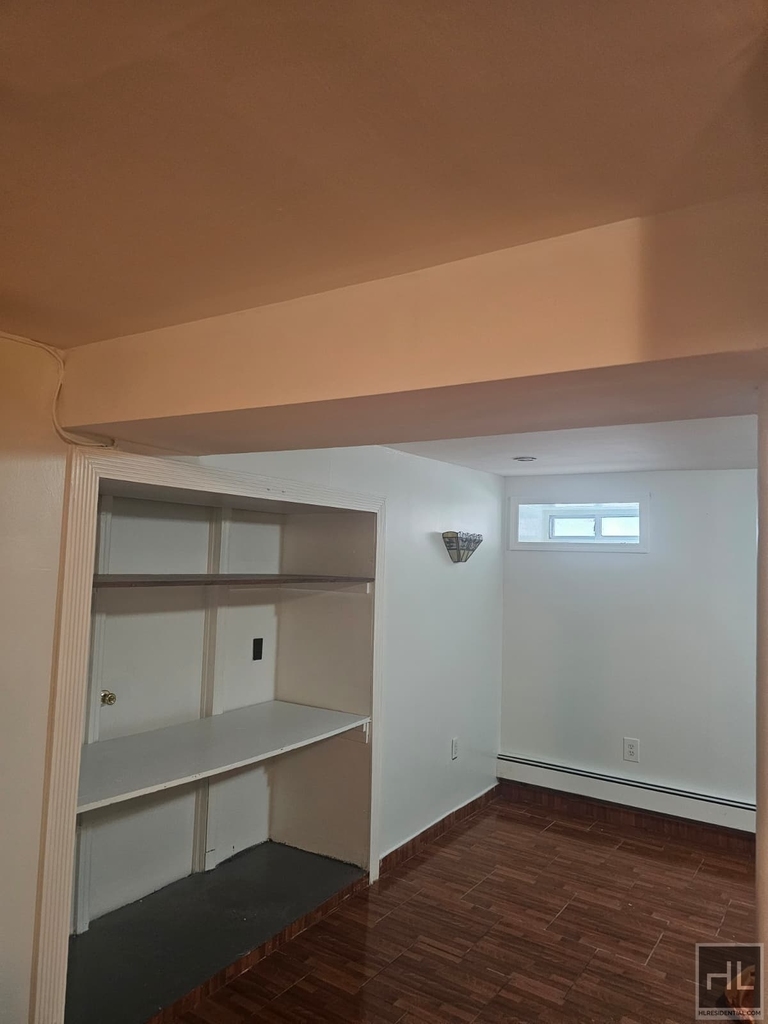 872 East 48 Street - Photo 4