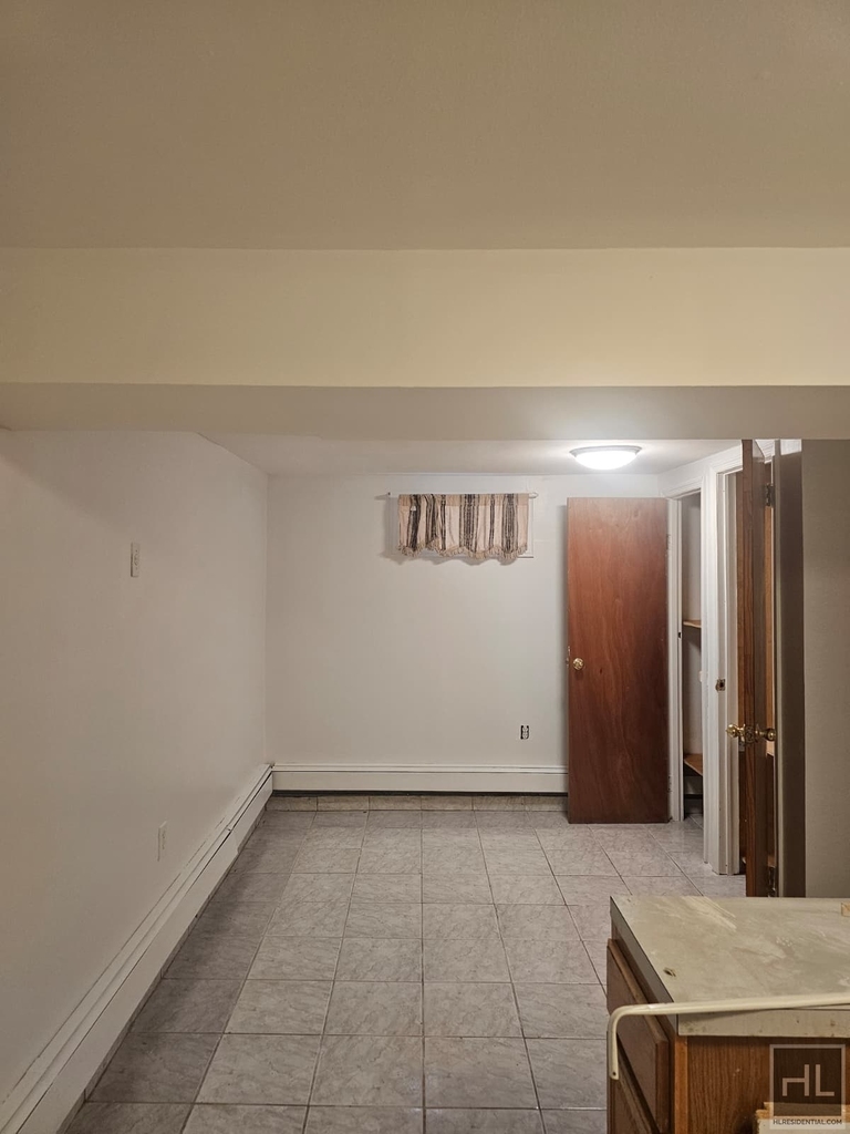 872 East 48 Street - Photo 2