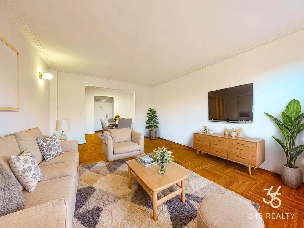 200 Haven Avenue - Photo 0