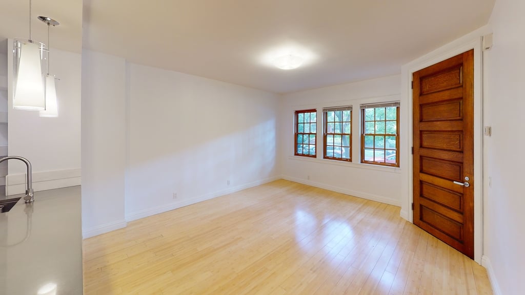 278 Burns Street - Photo 1