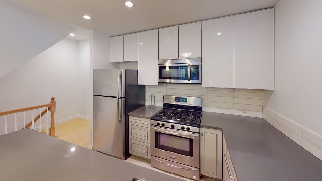 278 Burns Street - Photo 5