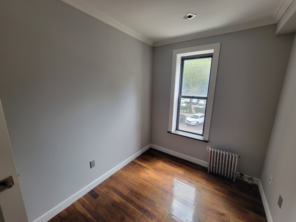 2100 2nd Avenue - Photo 2