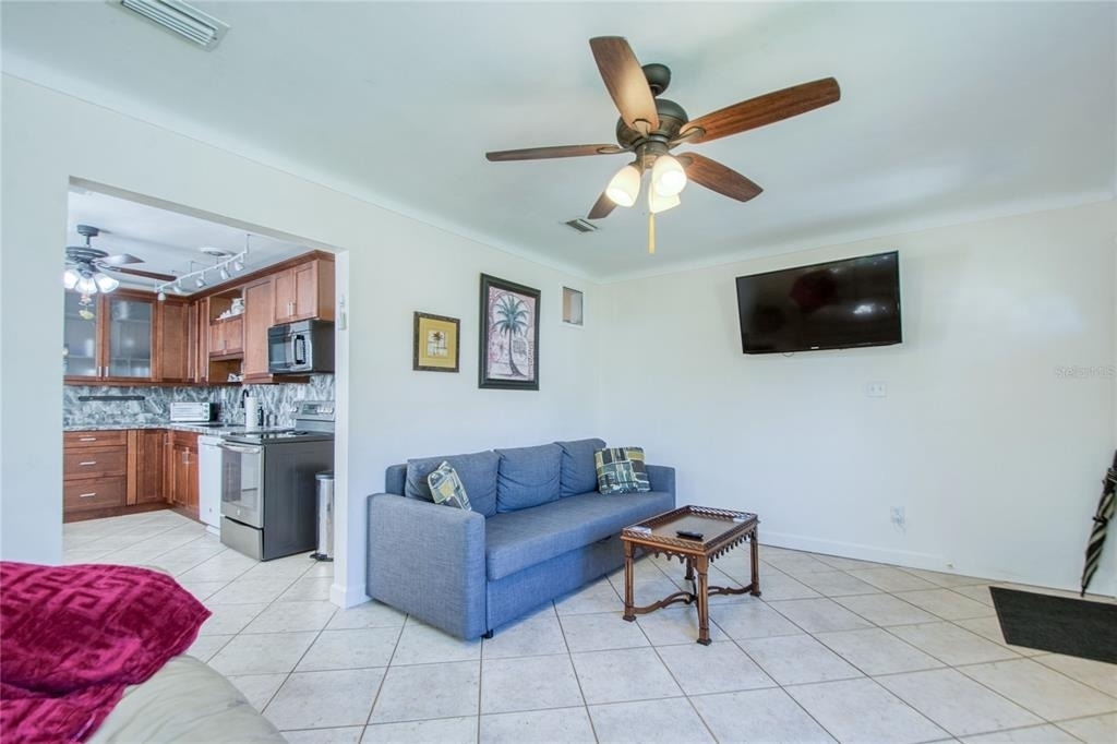 1437 56th Street S - Photo 6