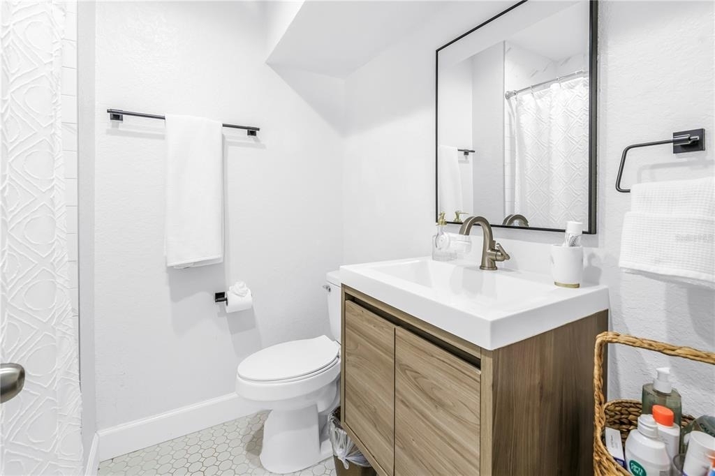 7599 Meadowlawn Drive N - Photo 21