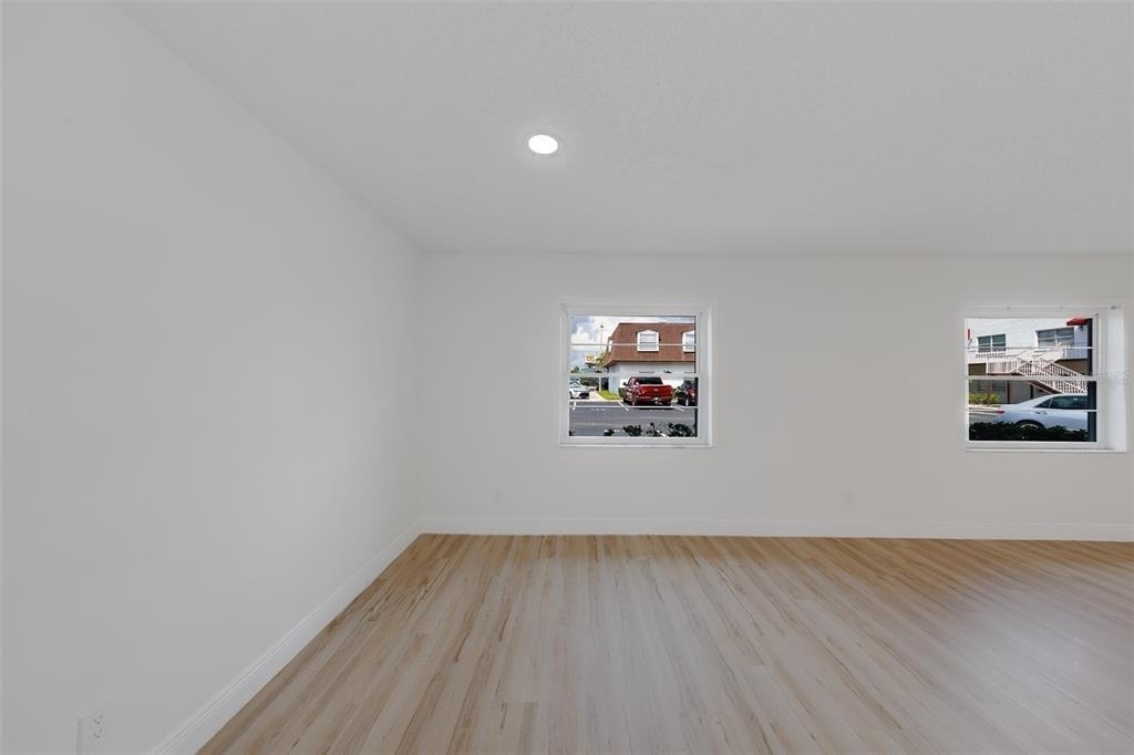9218 Tudor Drive - Photo 7