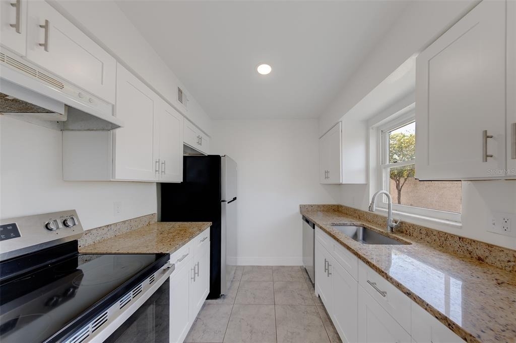 9218 Tudor Drive - Photo 8