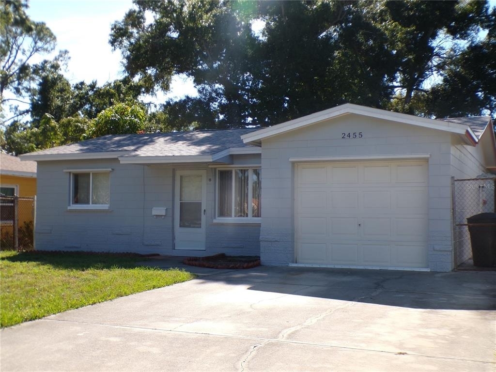 2455 35th Street S - Photo 2