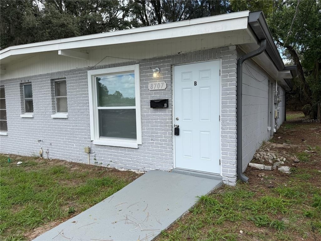 8707 N Mandarine Place - Photo 1