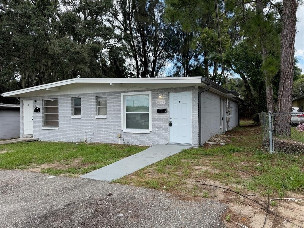 8707 N Mandarine Place - Photo 2
