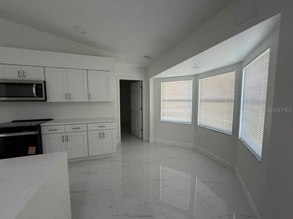 10255 Norwick Street - Photo 16